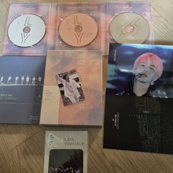 [BUNJANG] BTS J-HOPE Love Yourself in Seoul DVD Bundle Set / 방탄 럽셀서울 dvd 호석 포카포함 풀셋양도.  bts  J-HOPE