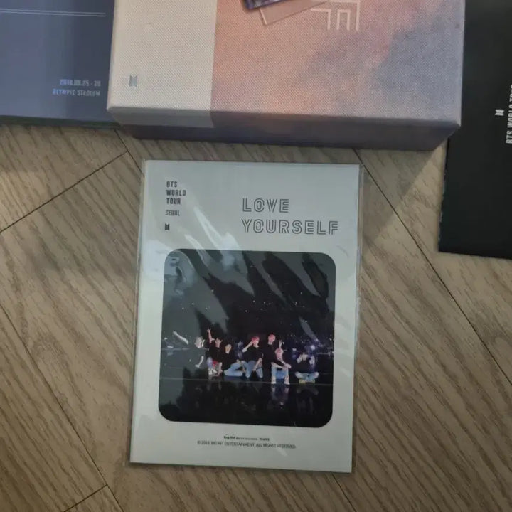 [BUNJANG] BTS J-HOPE Love Yourself in Seoul DVD Bundle Set / 방탄 럽셀서울 dvd 호석 포카포함 풀셋양도.  bts  J-HOPE