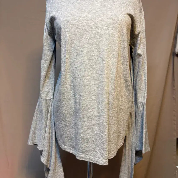 [BUNJANG] Between Gray Flare Sleeve Long Sleeve T-Shirt / 비트윈 그레이 플레어소매 긴팔 티셔츠