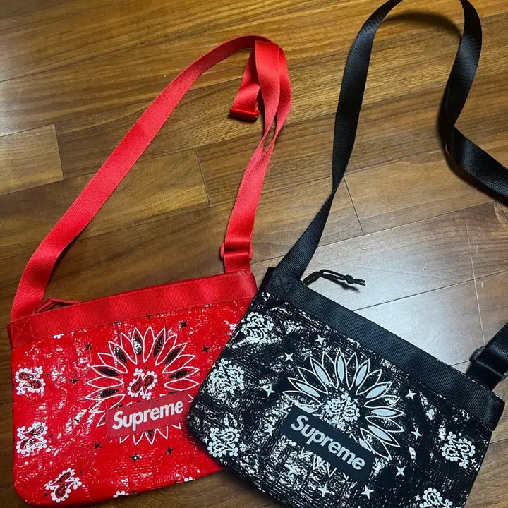 [BUNJANG] Supreme Paisley Shoulder Bag Red/Black / 슈프림 페이즐리 숄더백 레드/블랙 커플