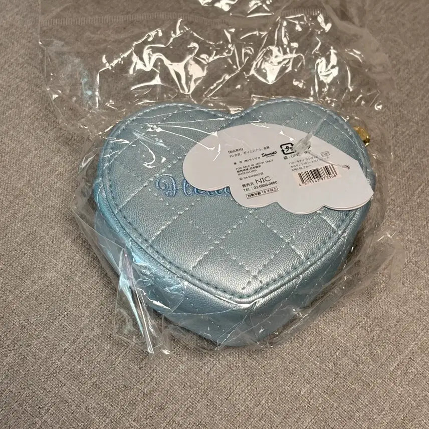 [BUNJANG] Sanrio Hello Kitty Angel Heart Quilted Mini Pouch Coin Purse / 산리오 헬로키티 엔젤 하트 동전지갑 퀄팅 미니파우치 새상품