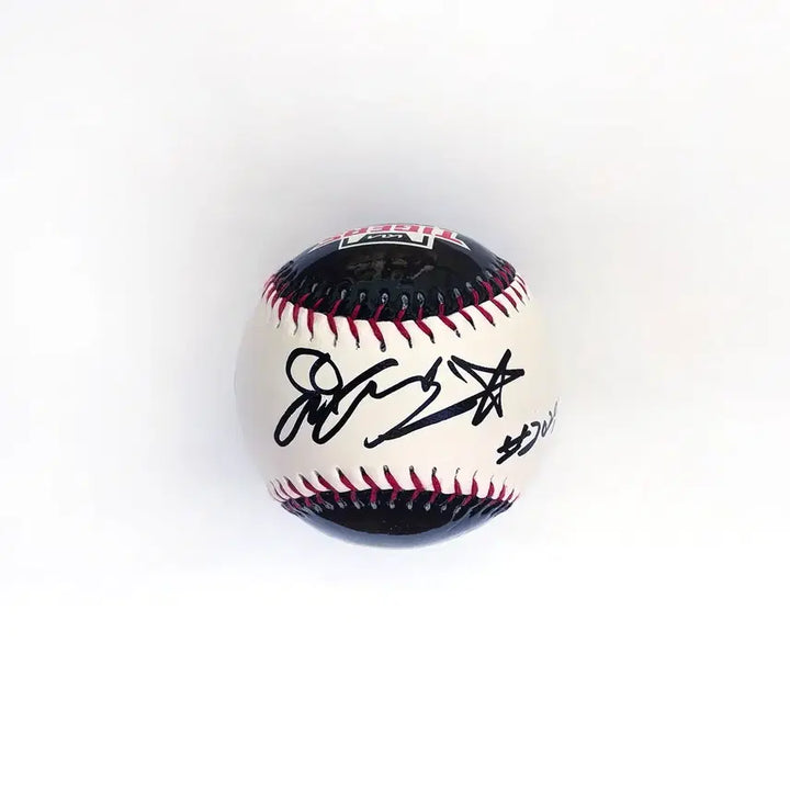 [BUNJANG] Yoon Suk-min Signed Retirement Commemorative Baseball / 윤석민 친필 싸인볼 (은퇴 기념구)