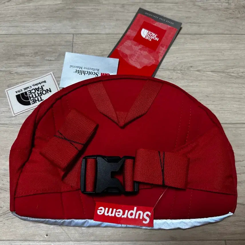 [BUNJANG] Supreme 3M Reflective Waist Bag (Red) / 슈프림 3M 리플렉티브 웨이스트 백 (레드)
