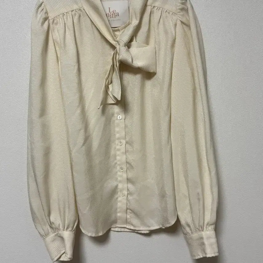 [BUNJANG] Lenina Ribbon Blouse / [Lenina] 르니나 리본 블라우스