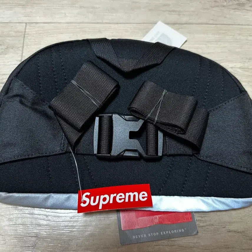 [BUNJANG] Supreme 3M Reflective Waist Bag (Black) / 슈프림 3M 리플렉티브 웨이스트 백 (블랙)