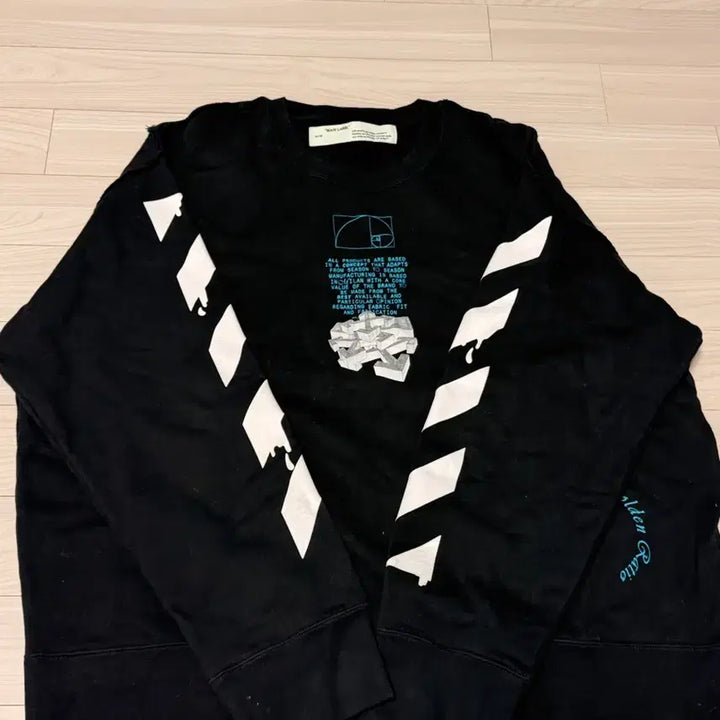 [BUNJANG] Off-White Dripping Arrow Oversized Sweatshirt / 오프화이트 드리핑 애로우 맨투맨 오버핏 L사이즈
