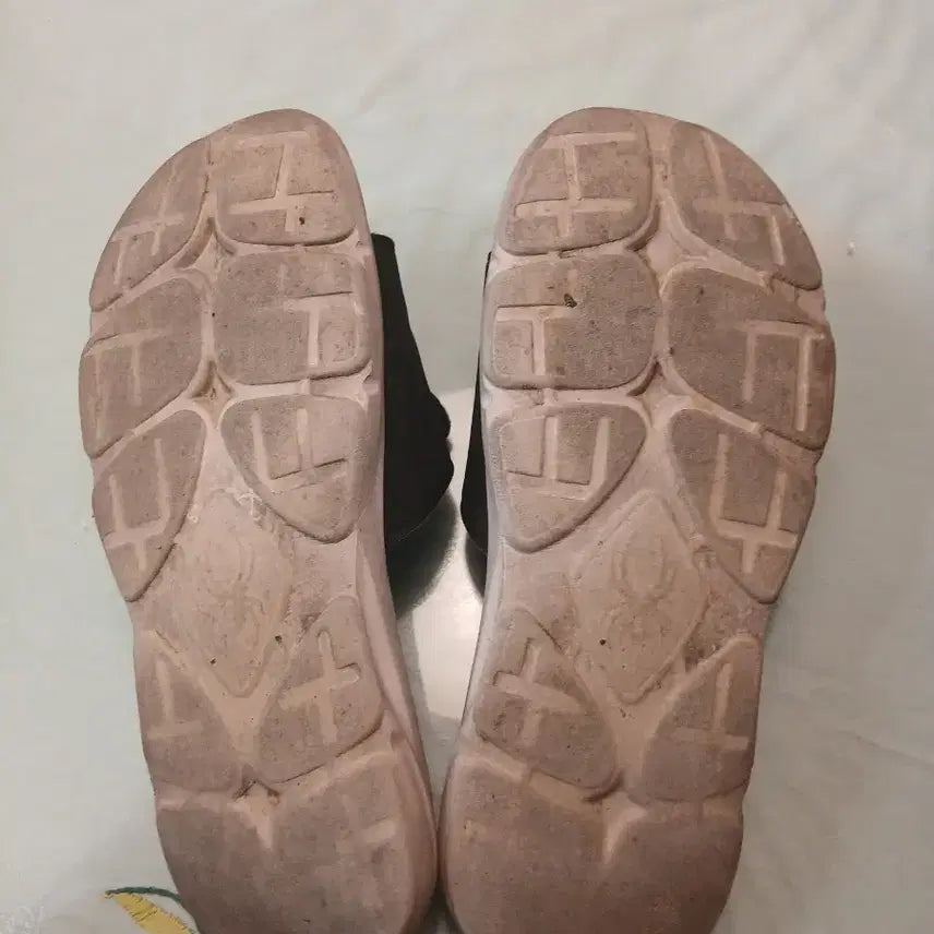 [BUNJANG] Spider Black Logo Slide Slippers / 스파이더 블랙 슬리퍼