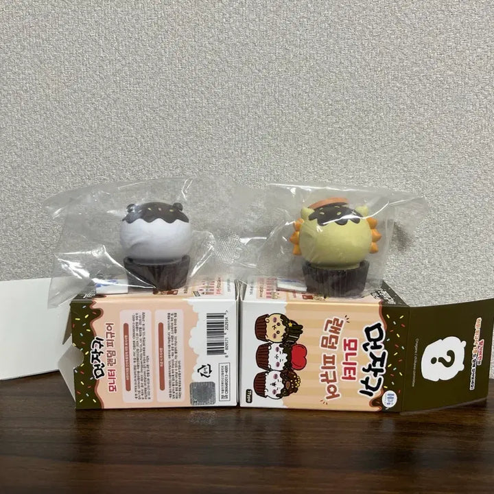 [BUNJANG] Chikawa Monitor Random Figure - Sealed / Set (비닐 미개봉) 먼작귀 치이카와 모니터 랜덤 피규어 2종 세트