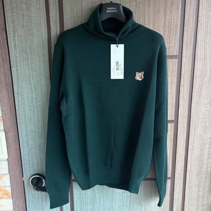 [BUNJANG] Maison Kitsuné Fox Head Patch Wool Turtleneck Knit Green (XS) / 새상품(XS)메종키츠네 폭스 헤드 패치 울 터틀넥 니트 그린