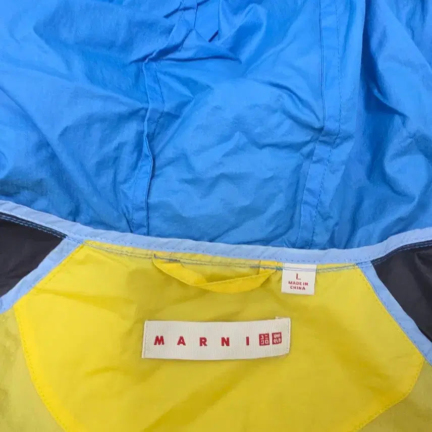 [SOLD OUT] 유니클로 마르니 바람막이