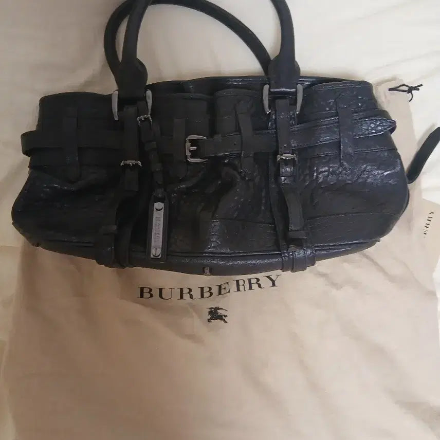 [BUNJANG] Burberry Black Leather Tote Bag / 버버리 블랙 레더 토트백 가방