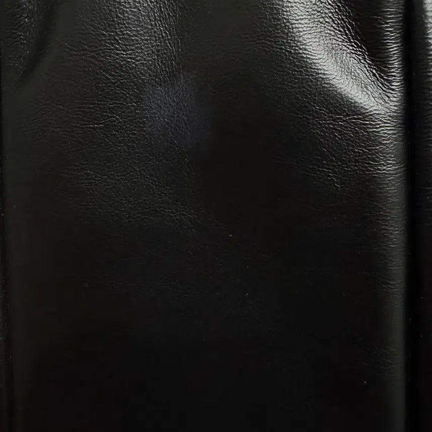 [BUNJANG] Vunque Perfect Multi Pocket Cross Medium Bag Black / 분크 퍼펙 멀티 포켓 크로스 미듐 블랙