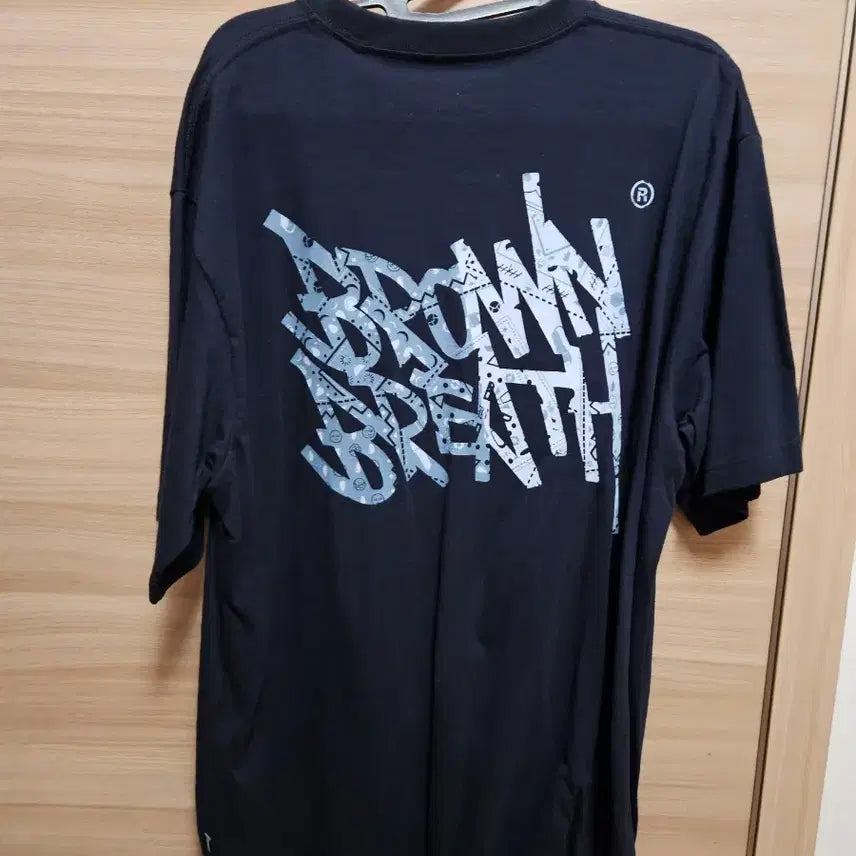 [SOLD OUT] 브라운브레스 반팔티