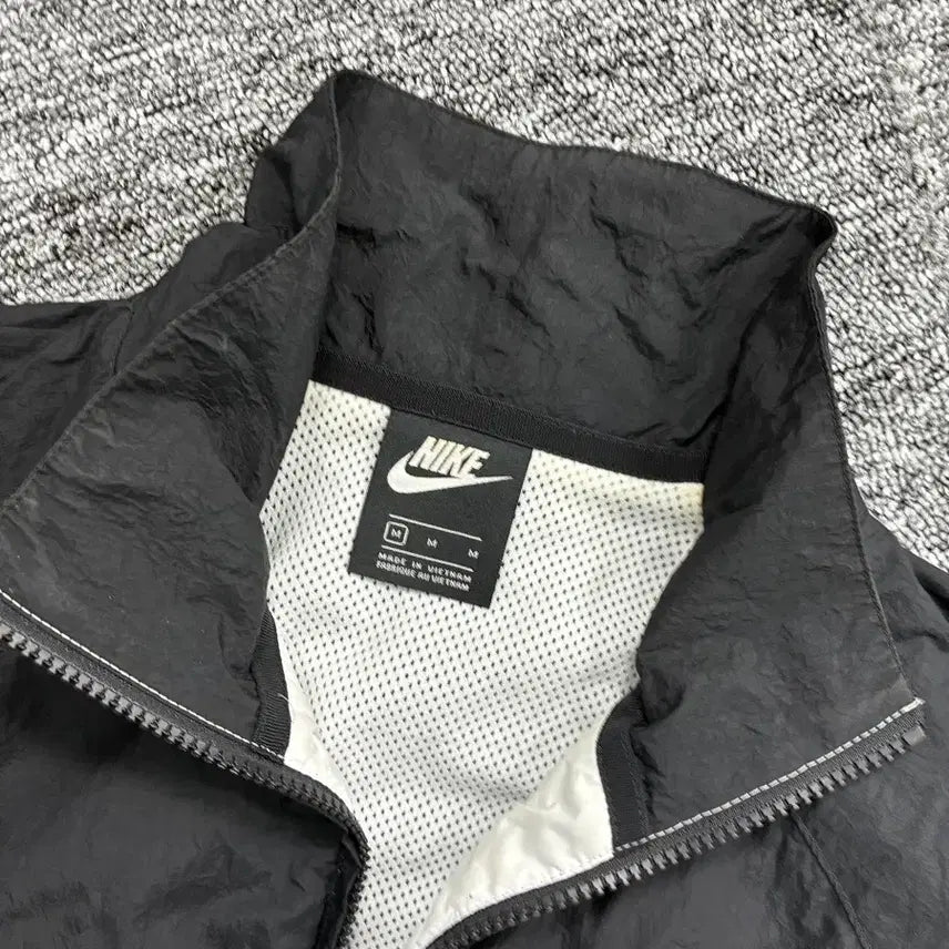 [BUNJANG] Nike NSW Big Swoosh Woven Windbreaker Jacket M / 나이키 NSW 빅스우시 우븐 바람막이 M