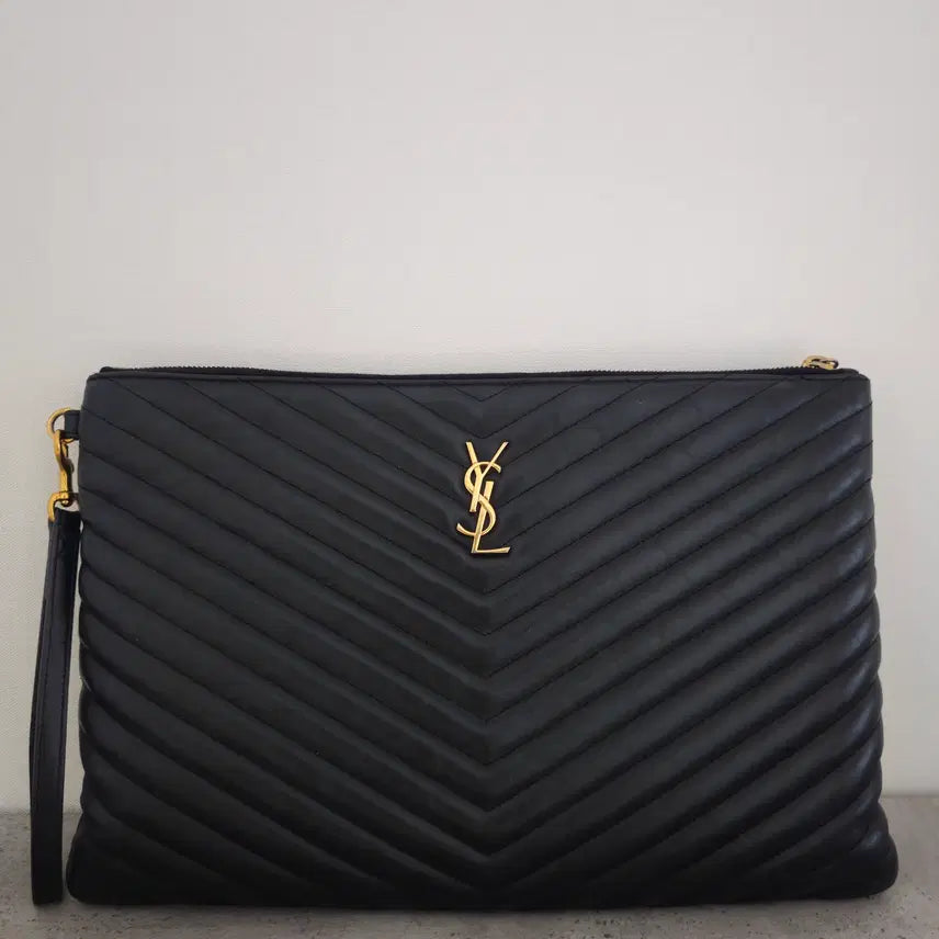 [BUNJANG] Saint Laurent Matelassé Black Clutch Bag Gold Hardware / 입생 마틀라세 블랙클러치백 금장 (단품)559139