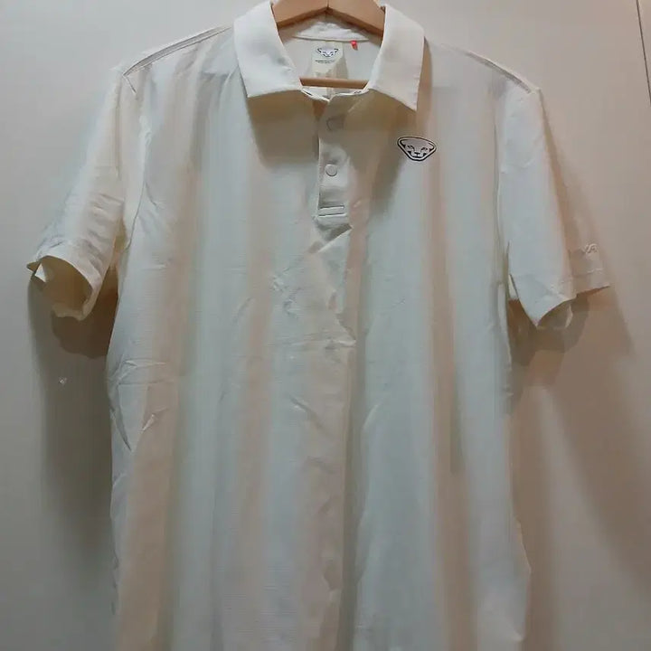 [SOLD OUT] 다이나핏 아이보리 반팔 폴로티