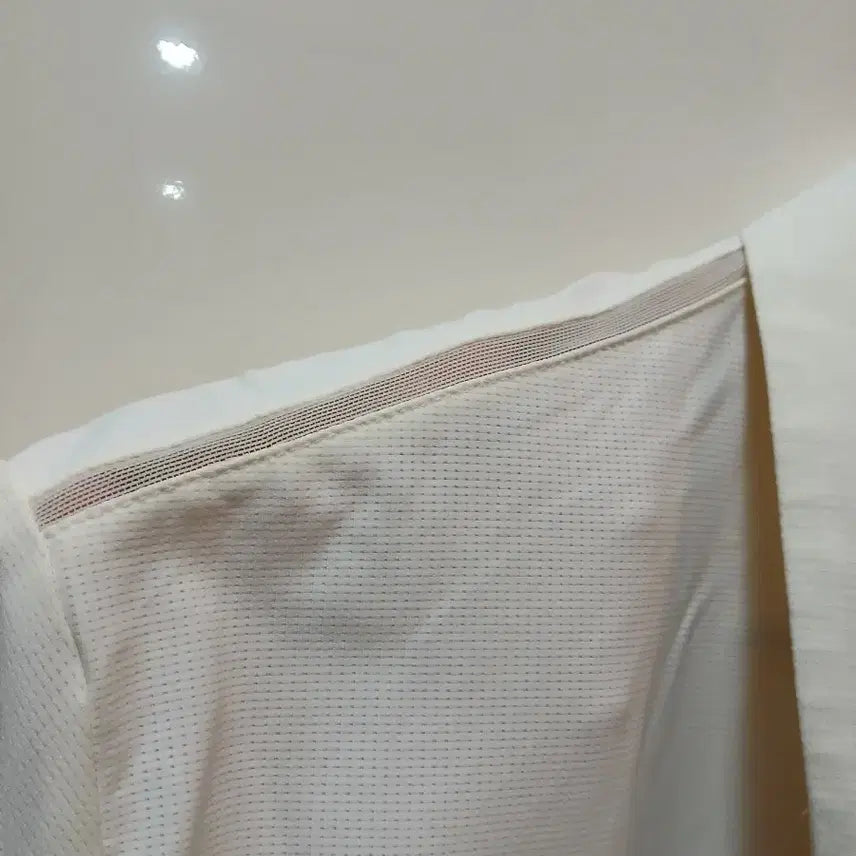 [SOLD OUT] 다이나핏 아이보리 반팔 폴로티