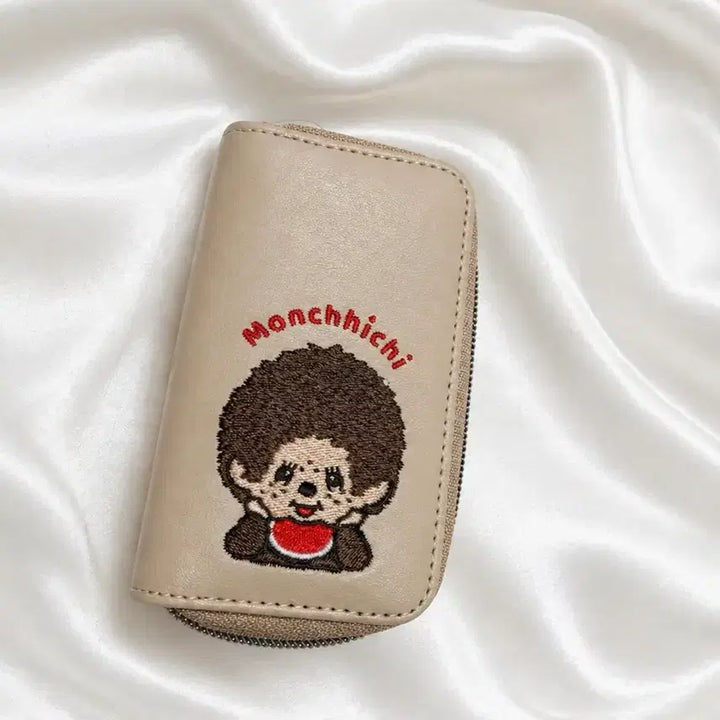 [BUNJANG] Monchhichi Embroidered Keychain Wallet Beige / 몬치치 키홀더 지갑 베이지