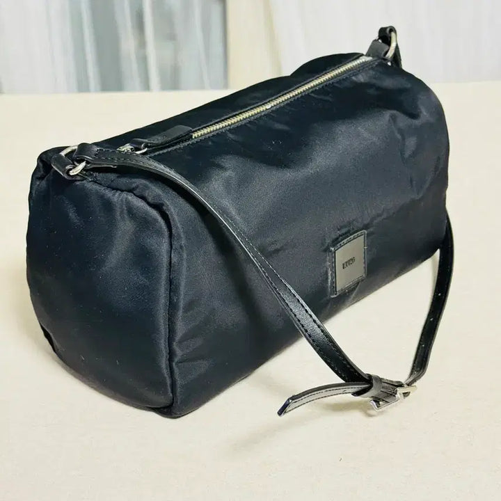 [BUNJANG] Kuho Nylon Shoulder Bag / 구호 Kuho 나일론 숄더백