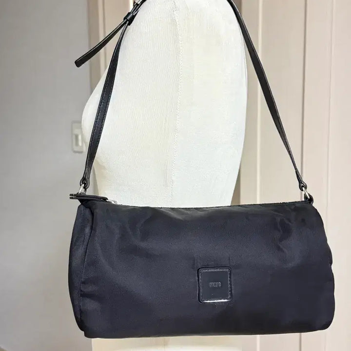 [BUNJANG] Kuho Nylon Shoulder Bag / 구호 Kuho 나일론 숄더백