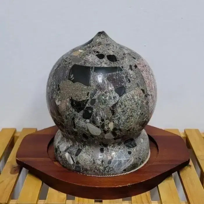 [BUNJANG] Large Mosque Dome Shaped Chilbo Stone Artwork / 이슬람 모스크 형태의 대형 칠보석 작품석 수석