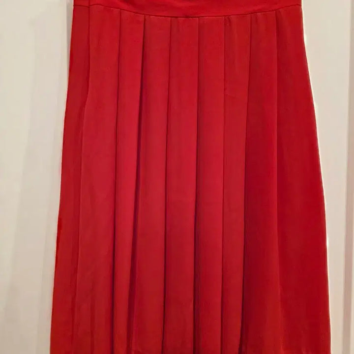 [BUNJANG] NINEGIRL Scarlet &amp; Black Pleated Skirt Set (Size S) / 나인걸 스칼렛&amp;블랙 플리츠 스커트 세트