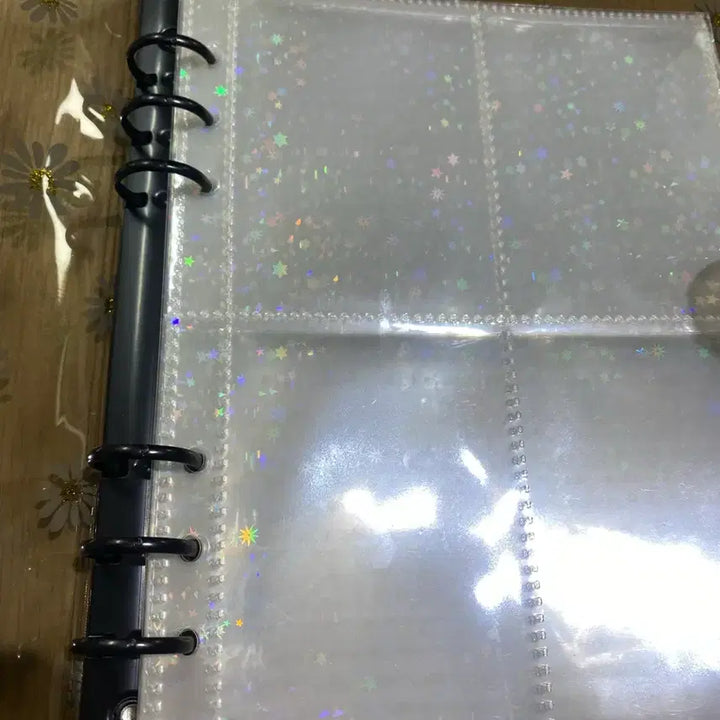 [BUNJANG] G-Dragon Daisy Hologram Binder Collect Book / (속지포함)지디 다이어리 콜렉트북 투명 데이지 홀로그램 바인더