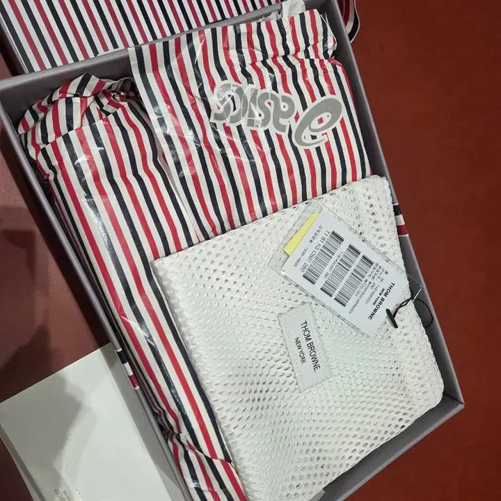 [BUNJANG] Asics x Thom Browne Gel Kayano 14 Sneakers / 아식스 x 톰브라운 콜라보 신발 280