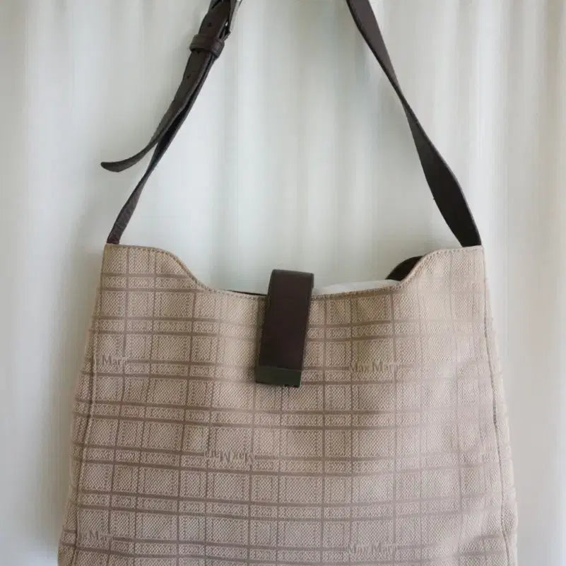 [BUNJANG] Max Mara Fabric Shoulder Bag / 막스마라 패브릭 숄더백