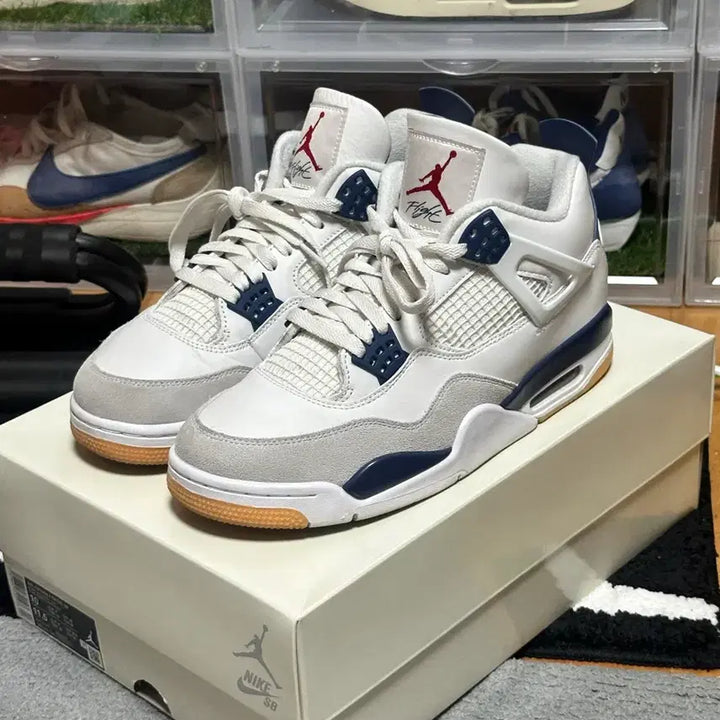 [BUNJANG] Nike Air Jordan 4 SB Retro White Navy / [280] (가격내림) 나이키 에어 조던 4 SB 레트로 화이트 네이비