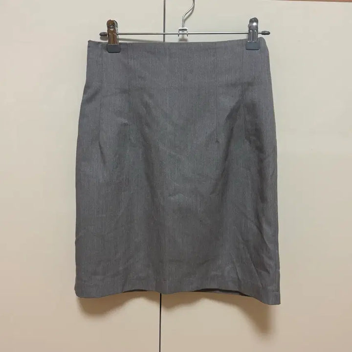 [BUNJANG] H-Line Skirt S / H라인 스커트 S