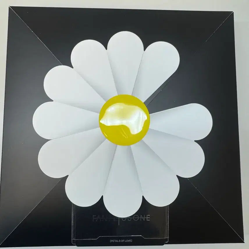 [SOLD OUT] (미개봉) 지드래곤 팸키트 PETALS 버전
