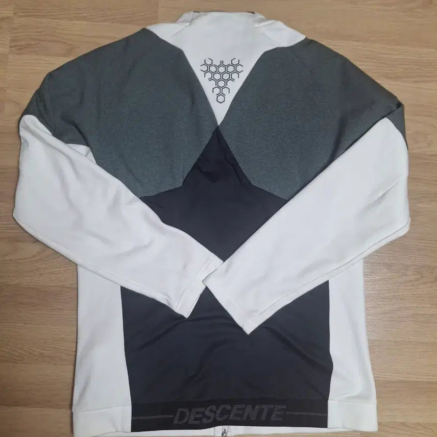 [BUNJANG] Descente F360 White Windbreaker Jacket / 데상트 F360 화이트 바람막이 자켓