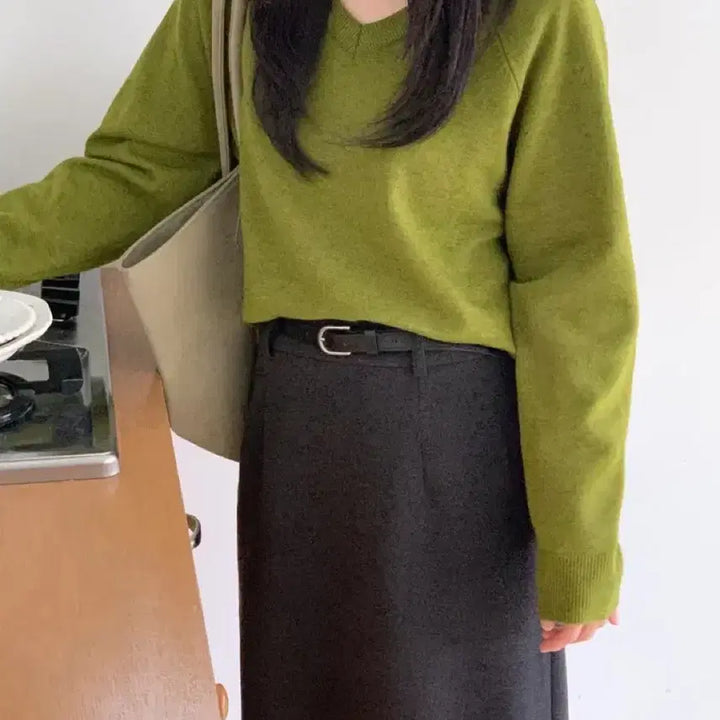 [BUNJANG] Olive V-Neck Knit / 올리브 브이넥 니트