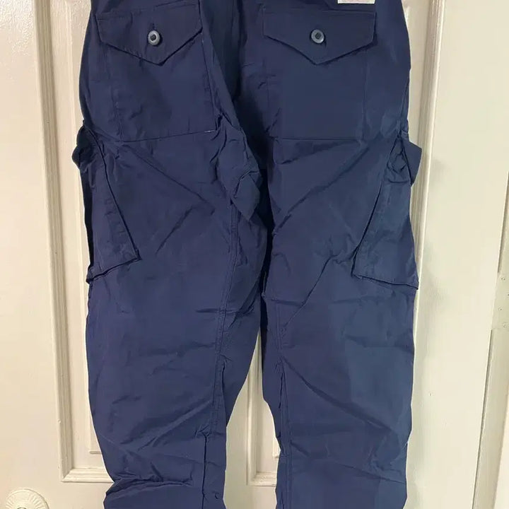 [BUNJANG] Spectator x Henry Cotton Navy Cargo Pants / 스펙테이터 헨리코튼 네이비 카고 바지