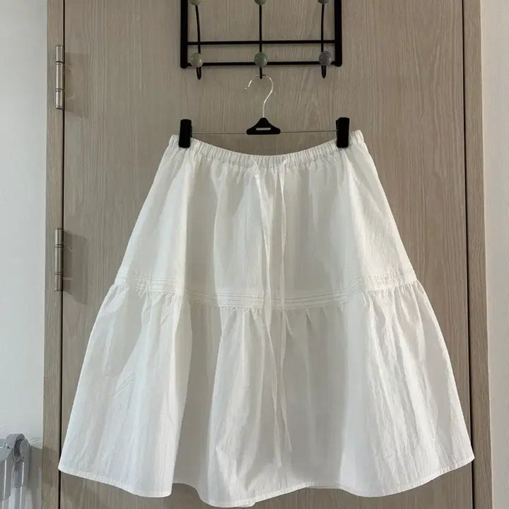 [BUNJANG] Fortena White Midi Skirt / 포르테나 화이트 스커트