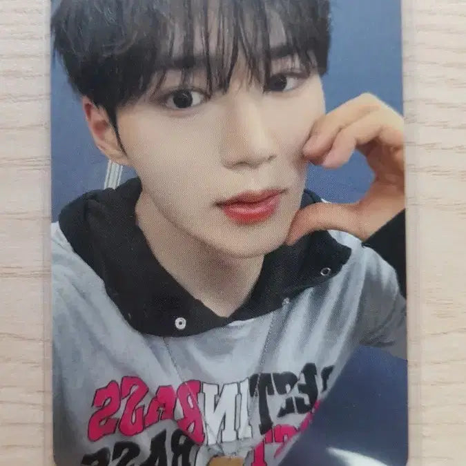 [BUNJANG] Apple Music Junseo Photocard / 알디원 애플뮤직 준서 판매