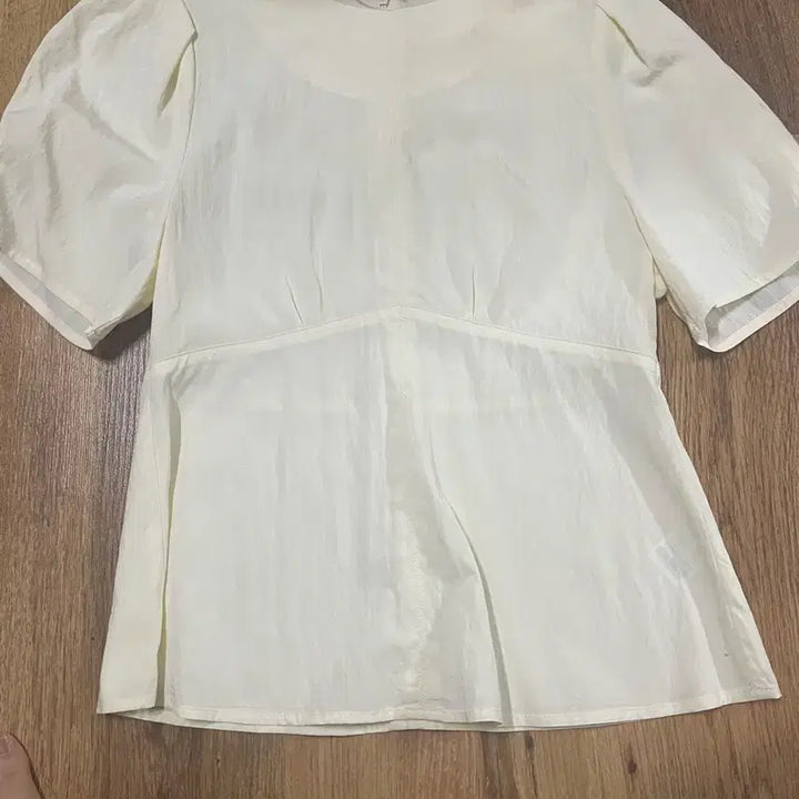 [BUNJANG] Draw Fit Ivory Short Sleeve Blouse / 새상품) 드로우핏 아이보리 반팔 블라우스