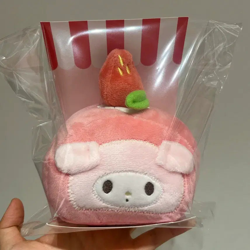 [BUNJANG] Sanrio My Melody Strawberry Roll Cake Pouch Keychain / 산리오 마이멜로디 딸기 롤케이크 파우치 키링