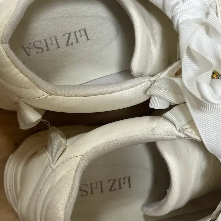 [SOLD OUT] 급전! 리즈리사 비쥬 벨트 스니커즈 양산형지뢰계걸리계앙크루즈피움