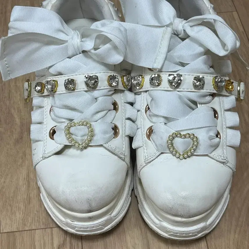 [SOLD OUT] 급전! 리즈리사 비쥬 벨트 스니커즈 양산형지뢰계걸리계앙크루즈피움