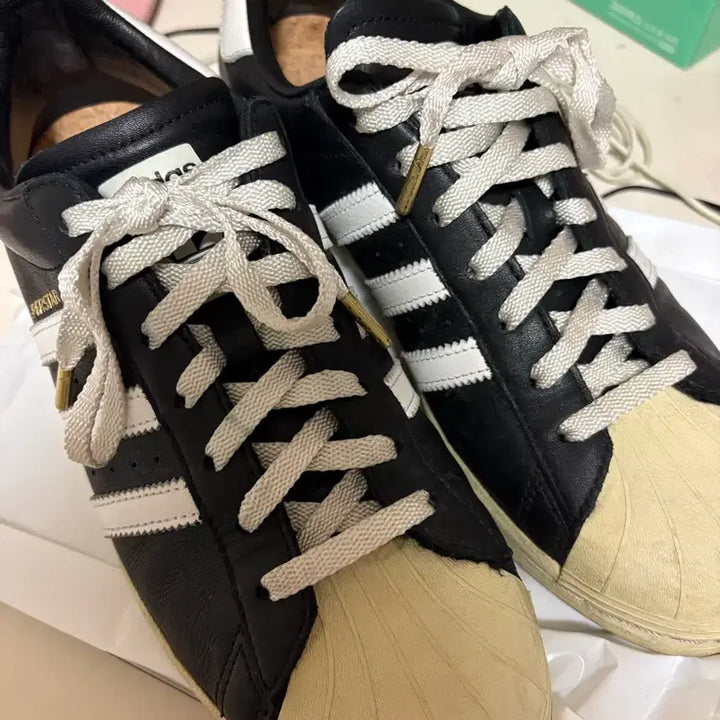 [SOLD OUT] [285] 아디다스 슈퍼스타 프리미엄