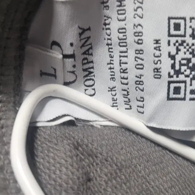 [BUNJANG] CP Company Lens Pocket Gray Shorts / CP컴퍼니 렌즈 포켓 그레이 반바지