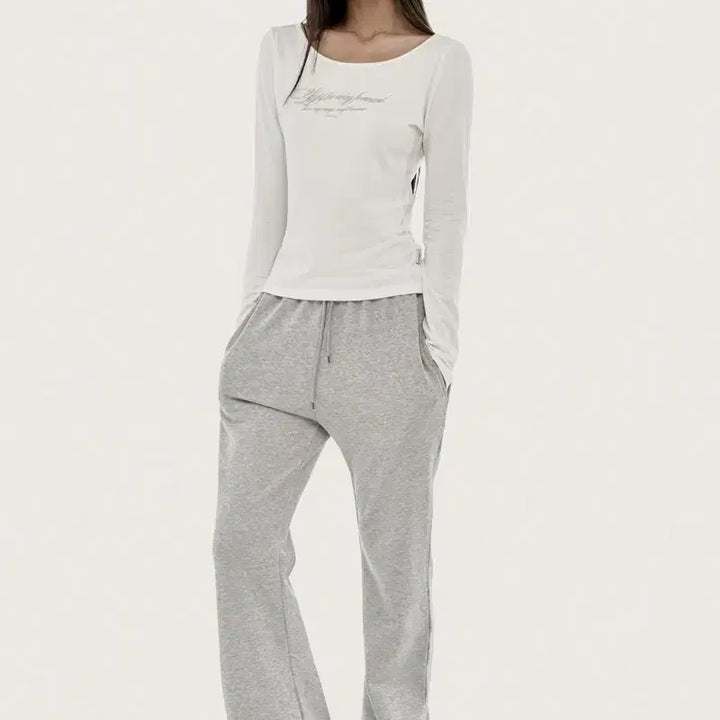 [SOLD OUT] [새상품] 클리시어 Kleen club letter top, White