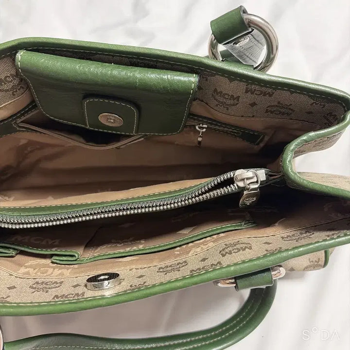 [BUNJANG] MCM Logo Shoulder Bag Tote Green / MCM 엠씨엠 로고 숄더백 토트백 그린