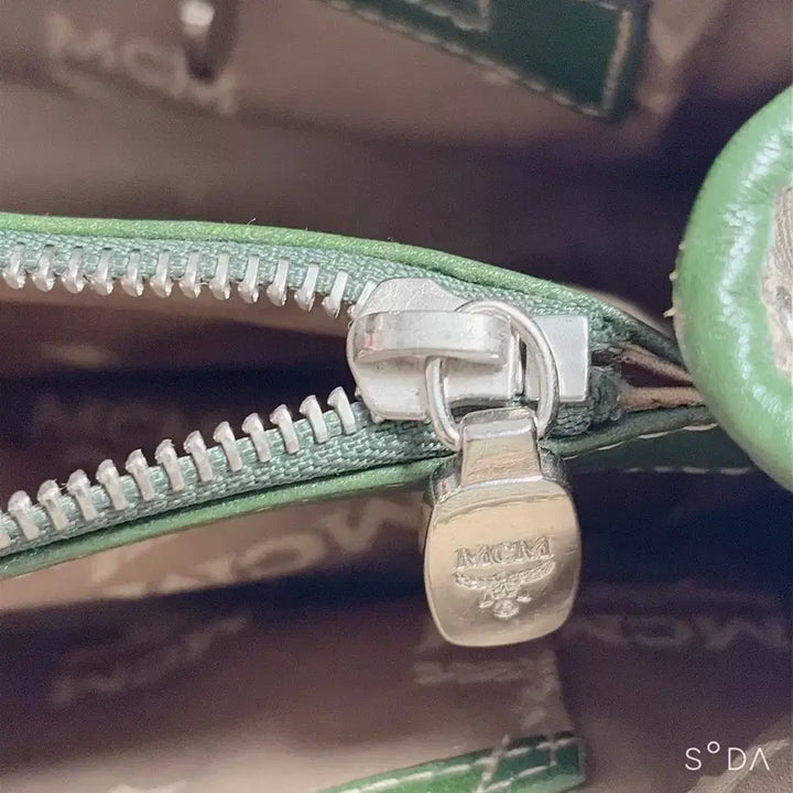 [BUNJANG] MCM Logo Shoulder Bag Tote Green / MCM 엠씨엠 로고 숄더백 토트백 그린