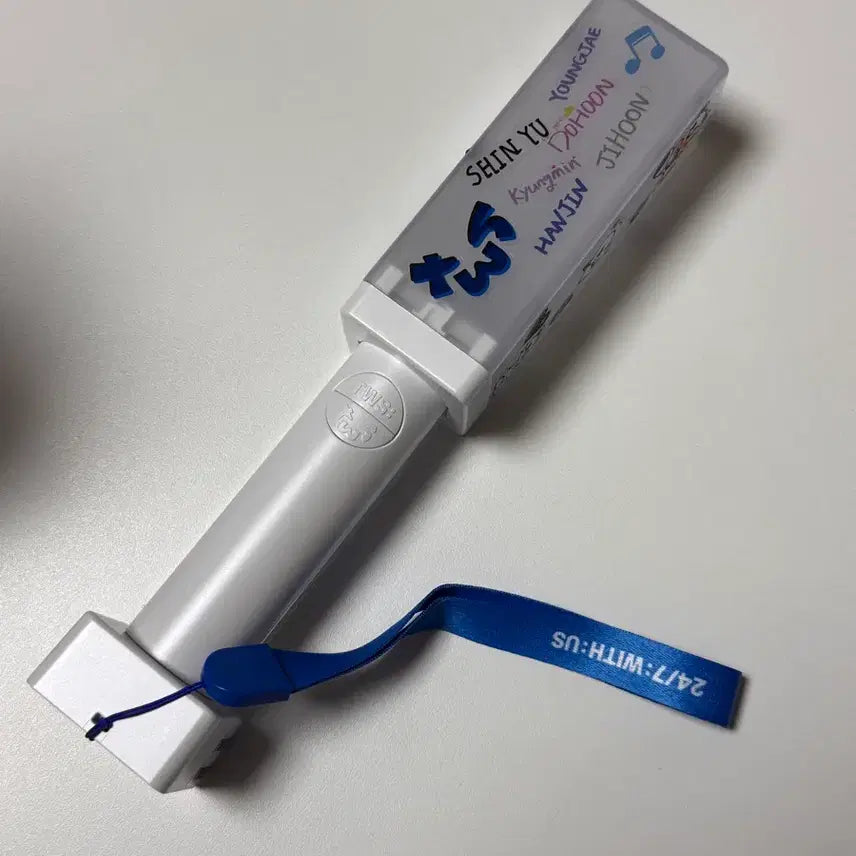 [SOLD OUT] 투어스 응원봉 판매해요!