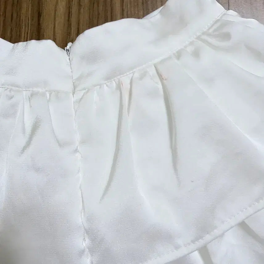 [BUNJANG] White Tiered Frill Skirt and Shorts Set (Size S) / 화이트 캉캉 프릴 스커트와 화이트 반바지(S사이즈)