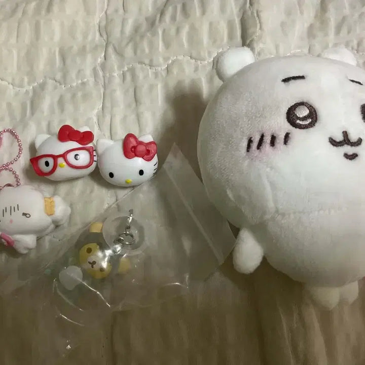 [BUNJANG] Chiikawa Official Plush / Rilakkuma Badge / Kogimyun / Hello Kitty / 치이카와 정품인형/코리락쿠마 메지루시/코기뮹/키티