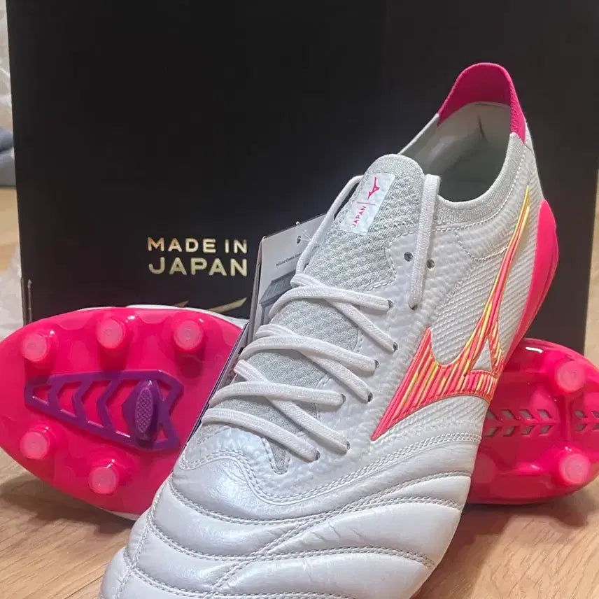 [BUNJANG] Mizuno Football Boots (Size 270) / 미즈노 축구화 10만원 저렴함 새상품270